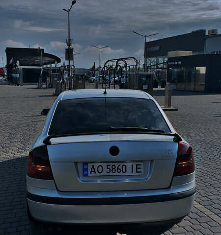 Сірий Шкода Октавія, об'ємом двигуна 2 л та пробігом 360 тис. км за 5000 $, фото 2 на Automoto.ua