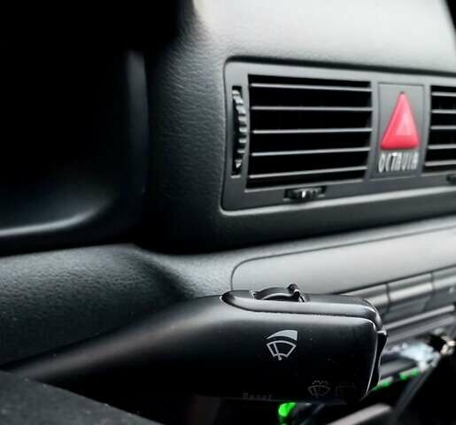 Серый Шкода Октавия, объемом двигателя 1.6 л и пробегом 255 тыс. км за 4200 $, фото 42 на Automoto.ua