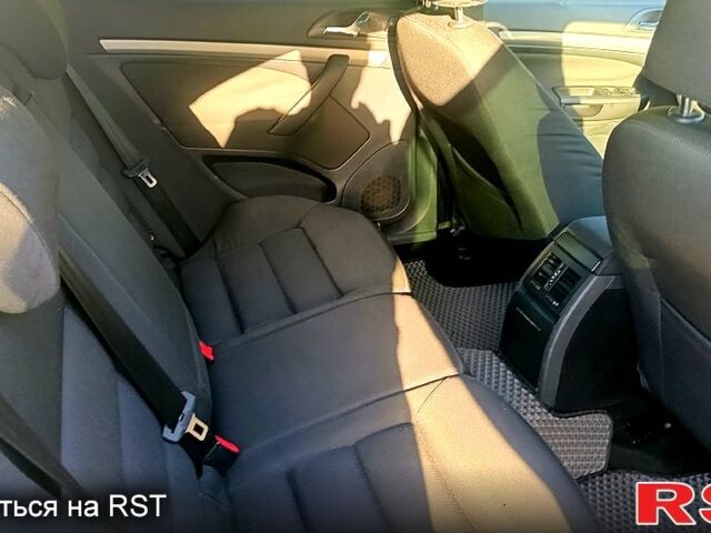 Шкода Октавия 2005 в Каменское - Днепродзержинск на Automoto.ua Серый Шкода Октавия, объемом двигателя 1.6 л и пробегом 255 тыс. км за 5900 $, фото 6 на Automoto.ua