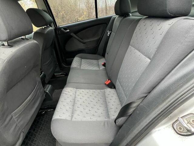 Серый Шкода Октавия, объемом двигателя 1.8 л и пробегом 270 тыс. км за 4300 $, фото 12 на Automoto.ua