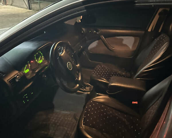 Сірий Шкода Октавія, об'ємом двигуна 1.6 л та пробігом 310 тис. км за 3500 $, фото 8 на Automoto.ua