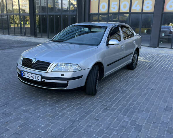 Серый Шкода Октавия, объемом двигателя 1.6 л и пробегом 200 тыс. км за 4650 $, фото 4 на Automoto.ua