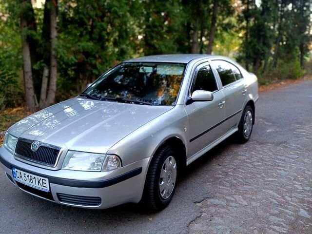 Шкода Октавия 2005 в Золотоноше на Automoto.ua Серый Шкода Октавия, объемом двигателя 1.6 л и пробегом 288 тыс. км за 4950 $, фото 5 на Automoto.ua