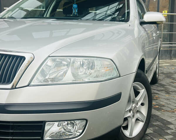 Шкода Октавия 2005 в Полтаве на Automoto.ua Серый Шкода Октавия, объемом двигателя 1.6 л и пробегом 176 тыс. км за 6500 $, фото 14 на Automoto.ua