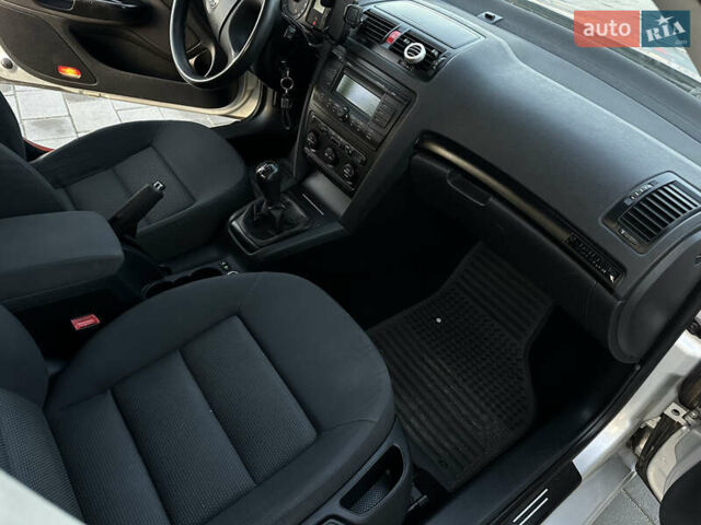 Сірий Шкода Октавія, об'ємом двигуна 1.6 л та пробігом 281 тис. км за 5500 $, фото 7 на Automoto.ua