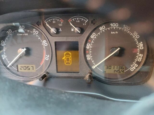 Серый Шкода Октавия, объемом двигателя 1.6 л и пробегом 329 тыс. км за 5000 $, фото 8 на Automoto.ua