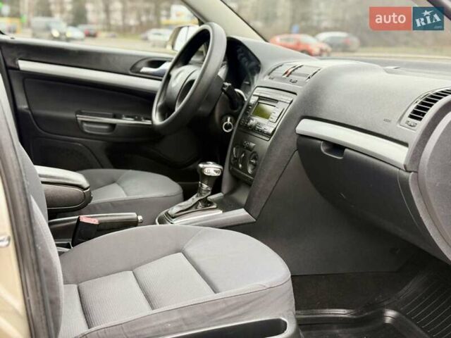 Сірий Шкода Октавія, об'ємом двигуна 1.9 л та пробігом 295 тис. км за 5700 $, фото 14 на Automoto.ua