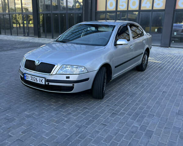 Серый Шкода Октавия, объемом двигателя 1.6 л и пробегом 200 тыс. км за 4650 $, фото 5 на Automoto.ua