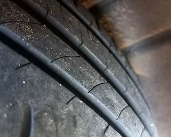 Серый Шкода Октавия, объемом двигателя 1.6 л и пробегом 255 тыс. км за 4200 $, фото 63 на Automoto.ua