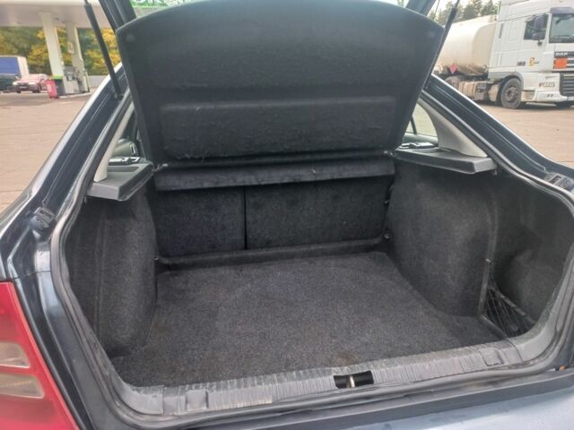 Серый Шкода Октавия, объемом двигателя 1.9 л и пробегом 290 тыс. км за 2500 $, фото 16 на Automoto.ua