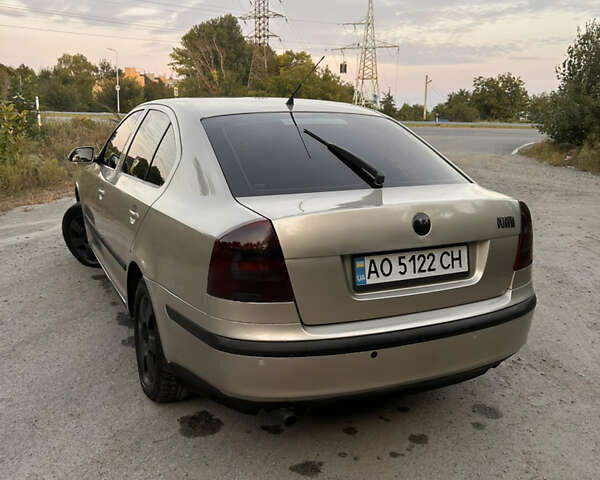 Серый Шкода Октавия, объемом двигателя 1.6 л и пробегом 290 тыс. км за 5000 $, фото 4 на Automoto.ua
