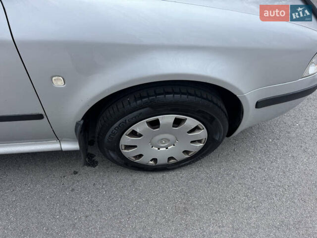 Серый Шкода Октавия, объемом двигателя 1.6 л и пробегом 267 тыс. км за 4700 $, фото 16 на Automoto.ua