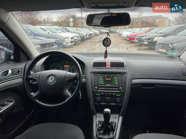 Серый Шкода Октавия, объемом двигателя 1.6 л и пробегом 220 тыс. км за 5950 $, фото 15 на Automoto.ua