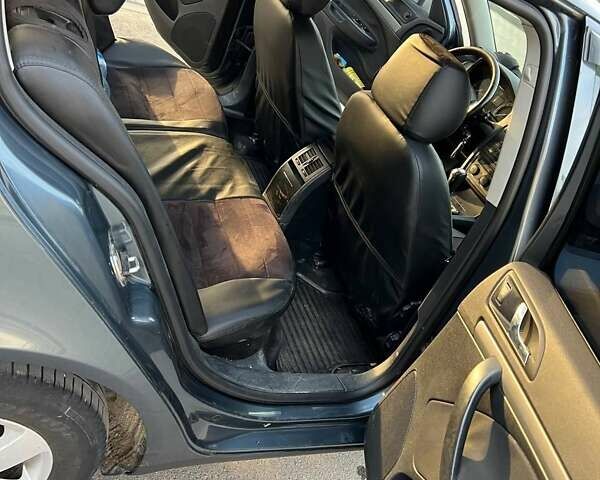 Серый Шкода Октавия, объемом двигателя 1.6 л и пробегом 273 тыс. км за 5500 $, фото 13 на Automoto.ua