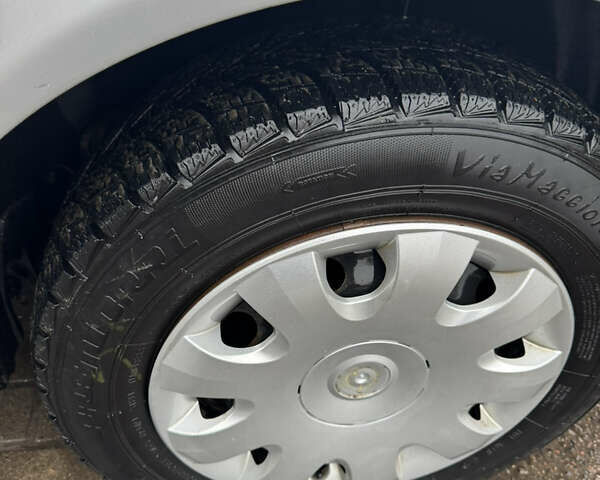 Сірий Шкода Октавія, об'ємом двигуна 1.6 л та пробігом 284 тис. км за 5000 $, фото 8 на Automoto.ua