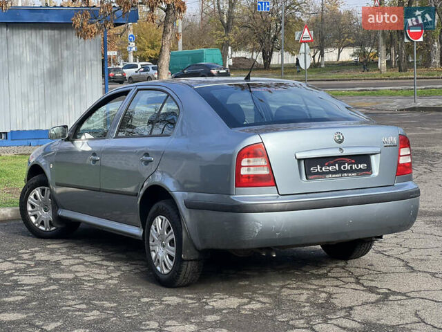 Серый Шкода Октавия, объемом двигателя 1.6 л и пробегом 255 тыс. км за 5999 $, фото 6 на Automoto.ua
