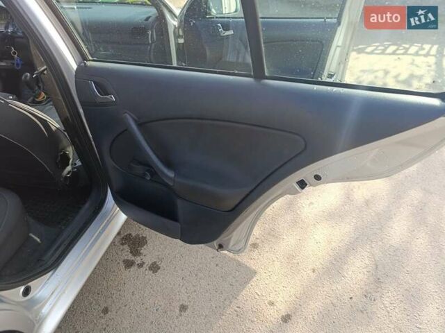 Сірий Шкода Октавія, об'ємом двигуна 1.6 л та пробігом 295 тис. км за 5300 $, фото 2 на Automoto.ua