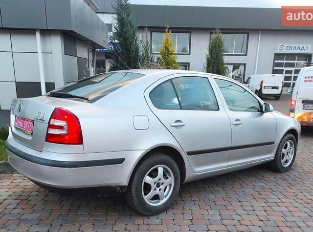 Серый Шкода Октавия, объемом двигателя 1.6 л и пробегом 180 тыс. км за 5190 $, фото 4 на Automoto.ua