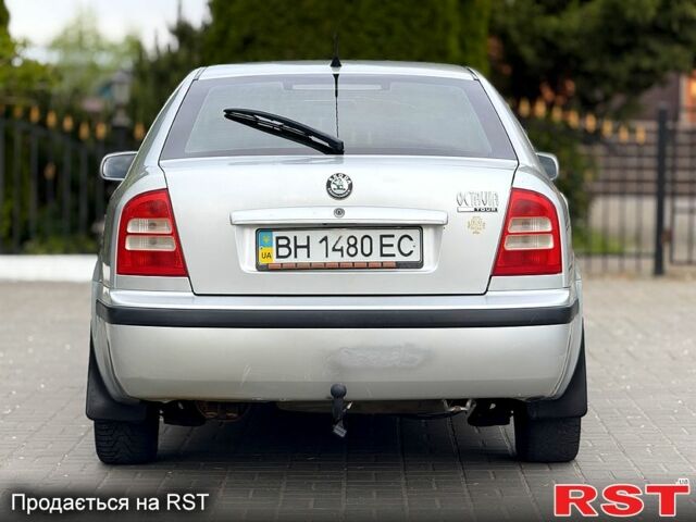 Сірий Шкода Октавія, об'ємом двигуна 1.6 л та пробігом 243 тис. км за 4550 $, фото 4 на Automoto.ua