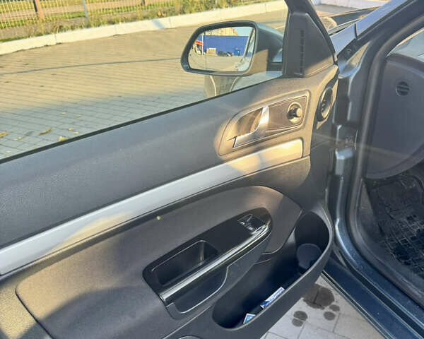 Серый Шкода Октавия, объемом двигателя 1.6 л и пробегом 221 тыс. км за 6100 $, фото 17 на Automoto.ua