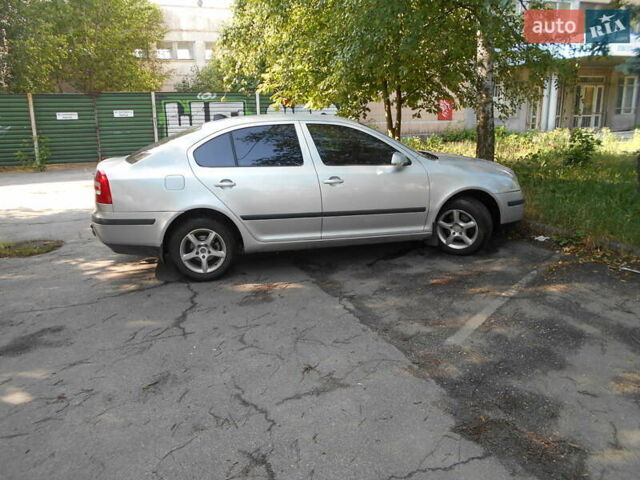 Сірий Шкода Октавія, об'ємом двигуна 1.6 л та пробігом 250 тис. км за 5800 $, фото 2 на Automoto.ua