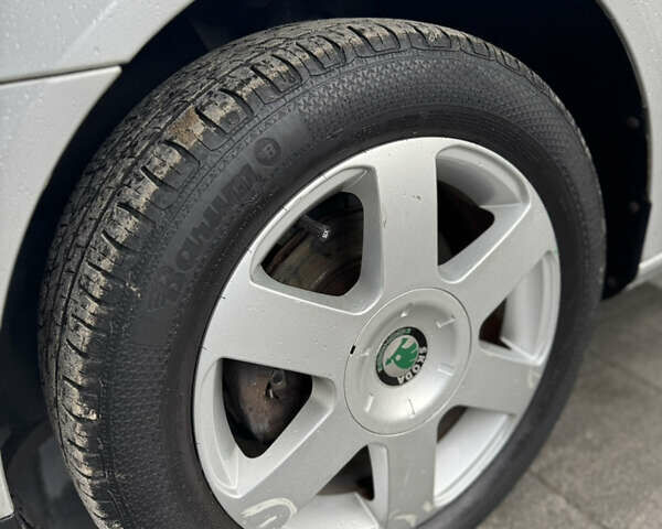 Шкода Октавия 2006 в Львове на Automoto.ua Серый Шкода Октавия, объемом двигателя 1.6 л и пробегом 198 тыс. км за 5890 $, фото 17 на Automoto.ua