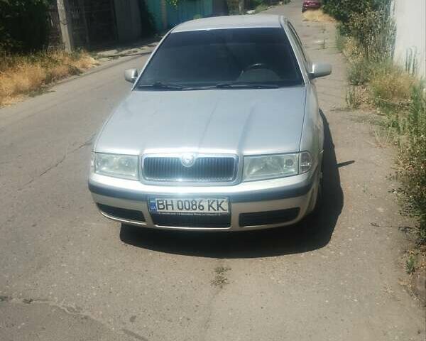 Серый Шкода Октавия, объемом двигателя 1.6 л и пробегом 280 тыс. км за 4500 $, фото 3 на Automoto.ua