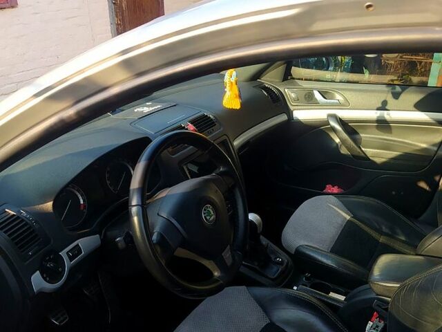 Серый Шкода Октавия, объемом двигателя 2 л и пробегом 215 тыс. км за 5799 $, фото 5 на Automoto.ua