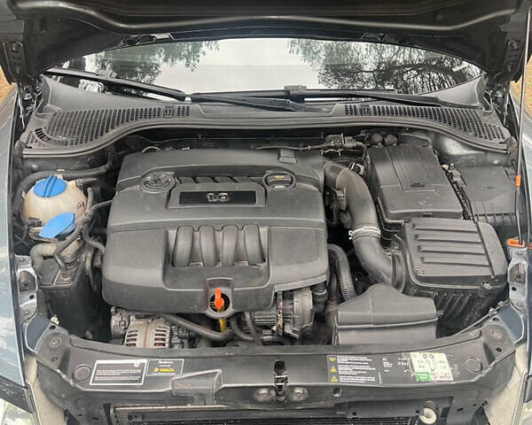 Сірий Шкода Октавія, об'ємом двигуна 1.6 л та пробігом 238 тис. км за 7700 $, фото 27 на Automoto.ua