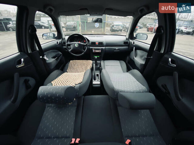 Серый Шкода Октавия, объемом двигателя 1.6 л и пробегом 266 тыс. км за 4900 $, фото 25 на Automoto.ua