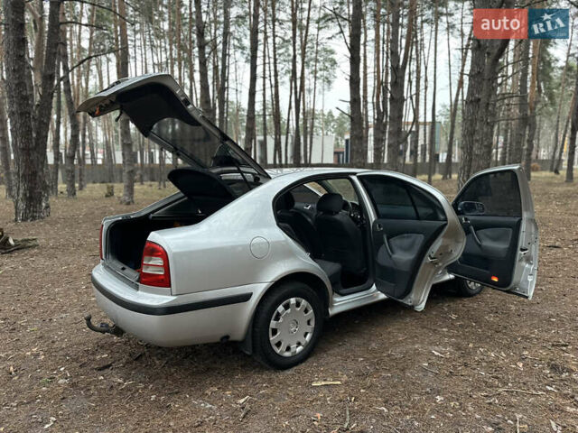 Сірий Шкода Октавія, об'ємом двигуна 1.6 л та пробігом 243 тис. км за 4250 $, фото 24 на Automoto.ua