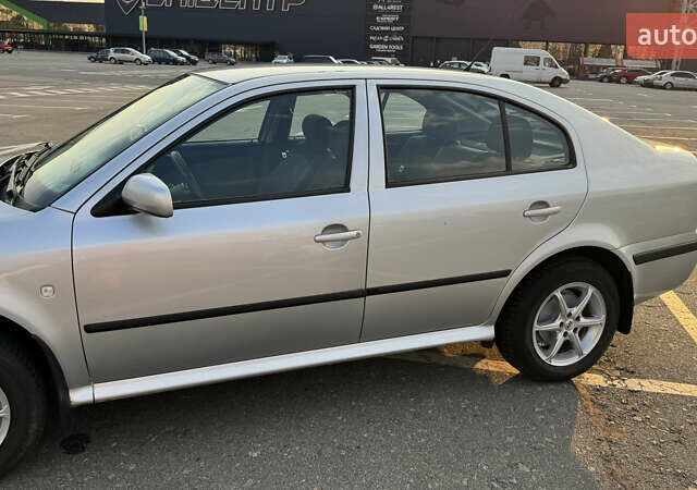 Шкода Октавія 2006 у Києві на Automoto.ua Сірий Шкода Октавія, об'ємом двигуна 1.6 л та пробігом 179 тис. км за 6000 $, фото 2 на Automoto.ua