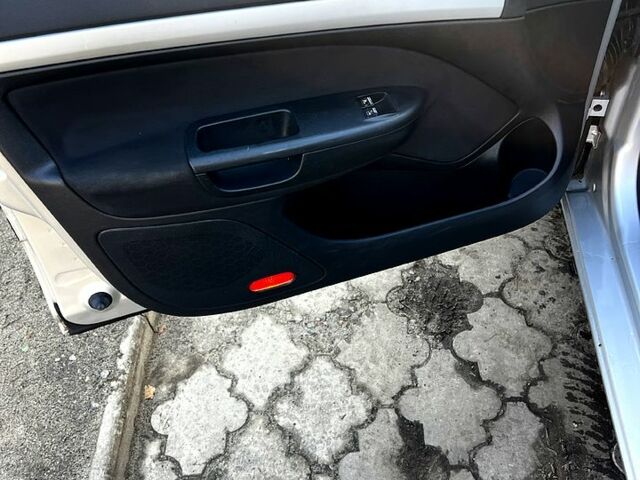 Серый Шкода Октавия, объемом двигателя 1.6 л и пробегом 258 тыс. км за 6200 $, фото 7 на Automoto.ua