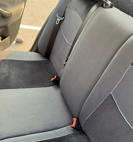 Шкода Октавія 2006 у Києві на Automoto.ua Сірий Шкода Октавія, об'ємом двигуна 1.6 л та пробігом 179 тис. км за 6000 $, фото 15 на Automoto.ua