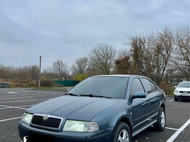 Серый Шкода Октавия, объемом двигателя 1.9 л и пробегом 333 тыс. км за 2500 $, фото 1 на Automoto.ua