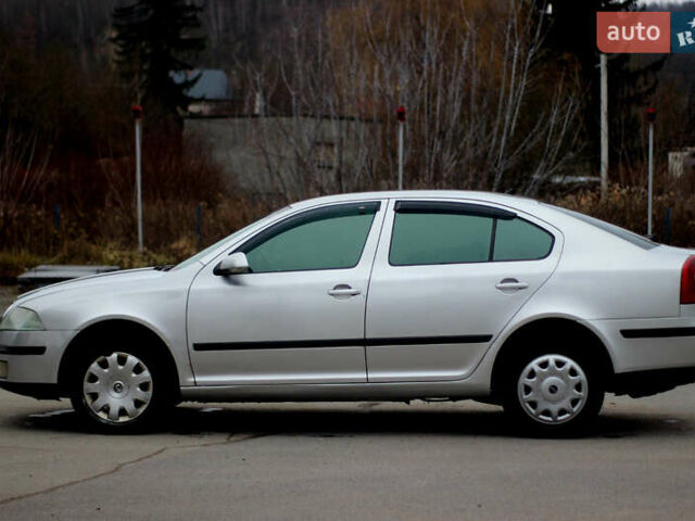 Серый Шкода Октавия, объемом двигателя 1.6 л и пробегом 250 тыс. км за 4150 $, фото 13 на Automoto.ua