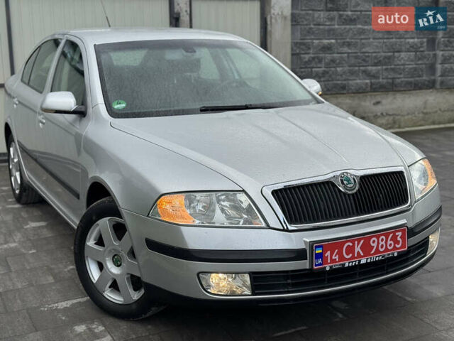 Шкода Октавия 2006 в Львове на Automoto.ua Серый Шкода Октавия, объемом двигателя 1.6 л и пробегом 198 тыс. км за 5890 $, фото 6 на Automoto.ua