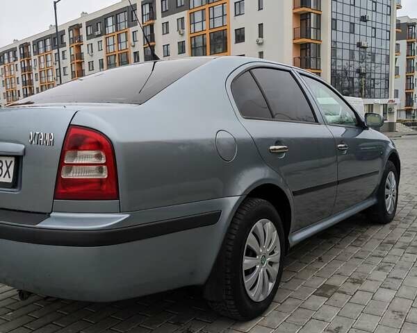 Серый Шкода Октавия, объемом двигателя 1.8 л и пробегом 270 тыс. км за 4900 $, фото 2 на Automoto.ua