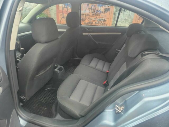 Сірий Шкода Октавія, об'ємом двигуна 1.6 л та пробігом 180 тис. км за 5500 $, фото 5 на Automoto.ua