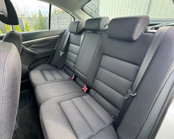 Шкода Октавия 2006 в Львове на Automoto.ua Серый Шкода Октавия, объемом двигателя 1.6 л и пробегом 198 тыс. км за 5890 $, фото 28 на Automoto.ua