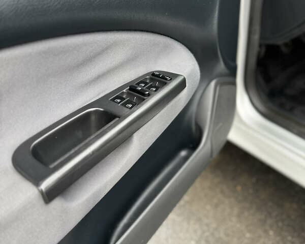 Сірий Шкода Октавія, об'ємом двигуна 1.6 л та пробігом 261 тис. км за 4800 $, фото 18 на Automoto.ua