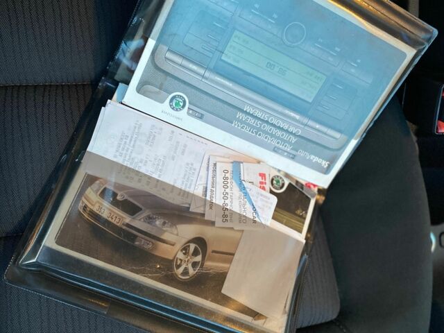 Серый Шкода Октавия, объемом двигателя 1.6 л и пробегом 213 тыс. км за 6300 $, фото 9 на Automoto.ua