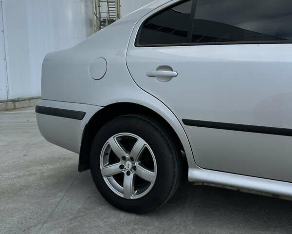 Серый Шкода Октавия, объемом двигателя 1.9 л и пробегом 182 тыс. км за 7300 $, фото 12 на Automoto.ua