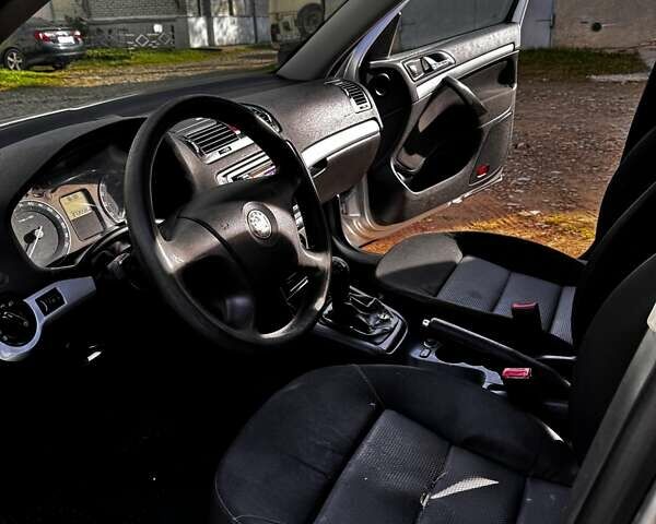 Серый Шкода Октавия, объемом двигателя 1.6 л и пробегом 374 тыс. км за 5900 $, фото 24 на Automoto.ua
