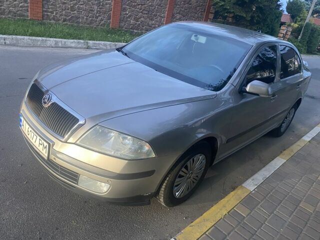 Серый Шкода Октавия, объемом двигателя 2 л и пробегом 240 тыс. км за 6500 $, фото 2 на Automoto.ua