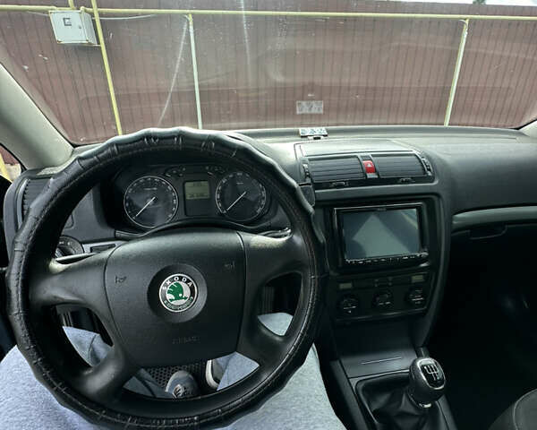 Шкода Октавія 2006 у Одесі на Automoto.ua Сірий Шкода Октавія, об'ємом двигуна 1.6 л та пробігом 261 тис. км за 6000 $, фото 6 на Automoto.ua
