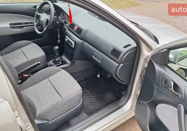 Сірий Шкода Октавія, об'ємом двигуна 1.6 л та пробігом 148 тис. км за 6100 $, фото 33 на Automoto.ua