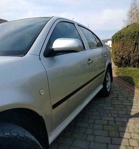 Серый Шкода Октавия, объемом двигателя 2 л и пробегом 296 тыс. км за 4350 $, фото 3 на Automoto.ua