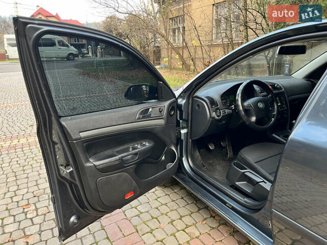 Серый Шкода Октавия, объемом двигателя 1.97 л и пробегом 320 тыс. км за 5550 $, фото 16 на Automoto.ua