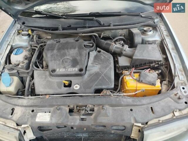 Серый Шкода Октавия, объемом двигателя 1.6 л и пробегом 280 тыс. км за 3950 $, фото 6 на Automoto.ua